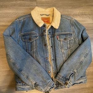Levi’s sherpa jacket